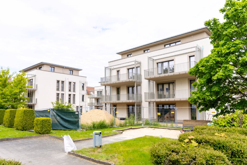 Wohnen im Grünen und in der Nähe von Dresden, klappt bei diesem coolen Neubauprojekt.