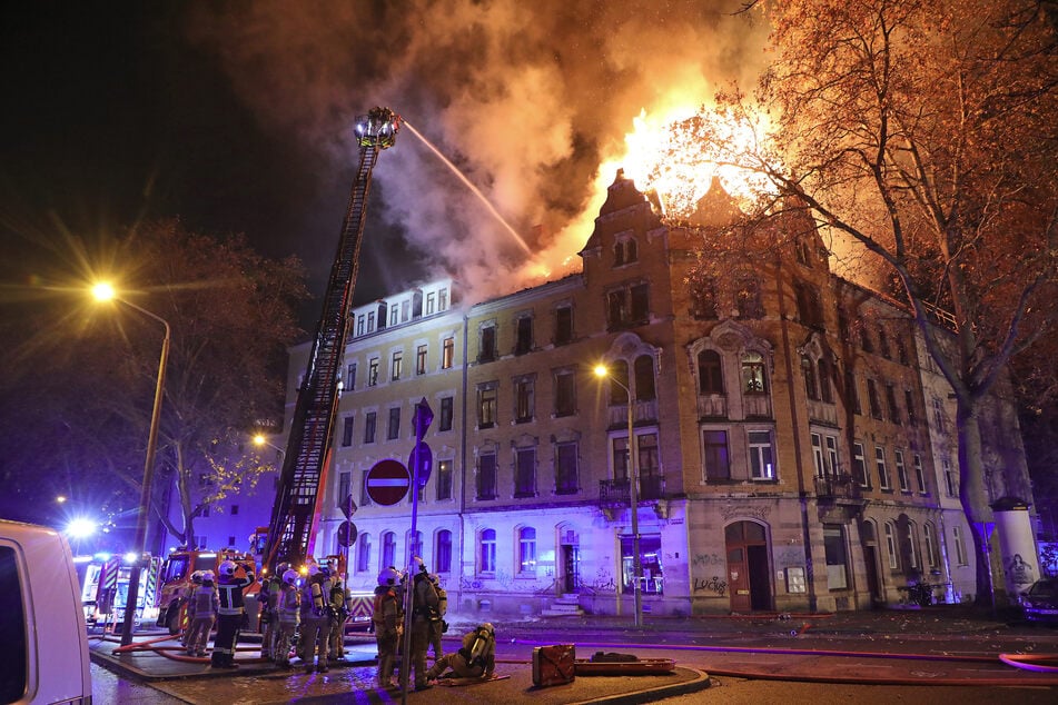 Im vergangenen November brannte an der Wernerstraße das Mehrfamilienhaus, in dem auch der Nachbarschaftstreffpunkt "PlatzDa!" sein Zuhause hatte.