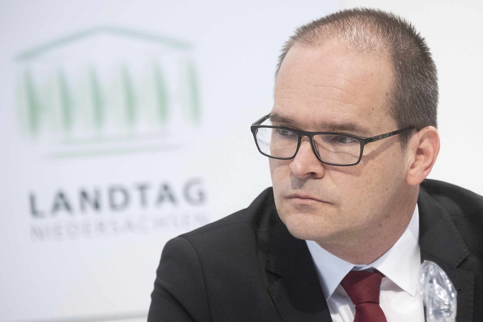 Niedersachsens Kultusminister Grant Hendrik Tonne (SPD) verkündete die Nachricht am Freitag.
