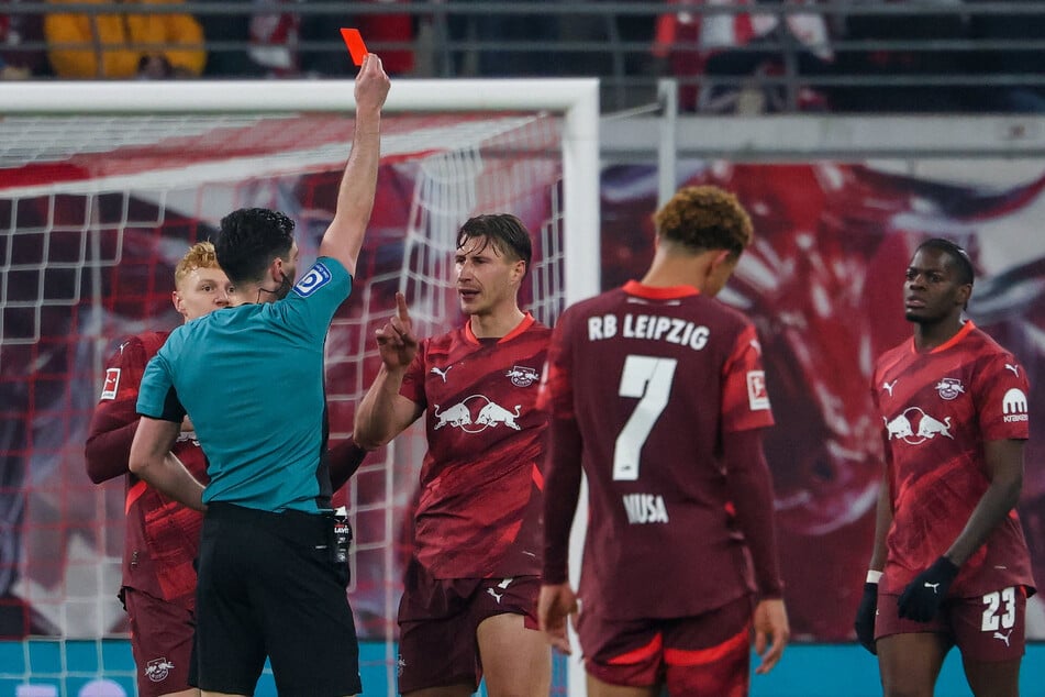 Willi Orban (32) wurde gegen den FC St. Pauli vom Platz gestellt. Gegen den 1. FC Heidenheim kehrt er zurück aufs Spielfeld.