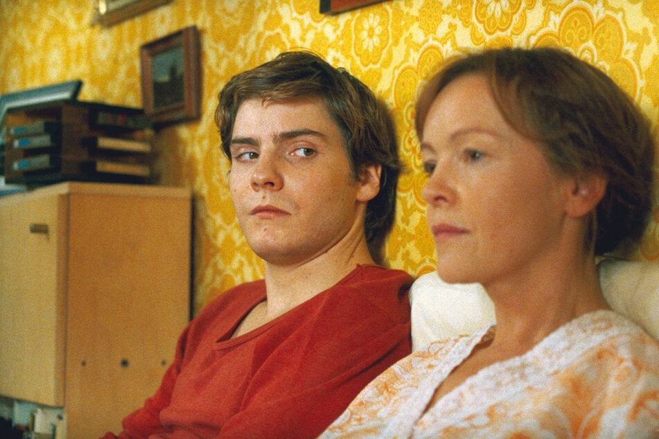 Daniel Brühl (46) und Katrin Sass (67) spielen die Hauptrollen in "Good Bye, Lenin!".