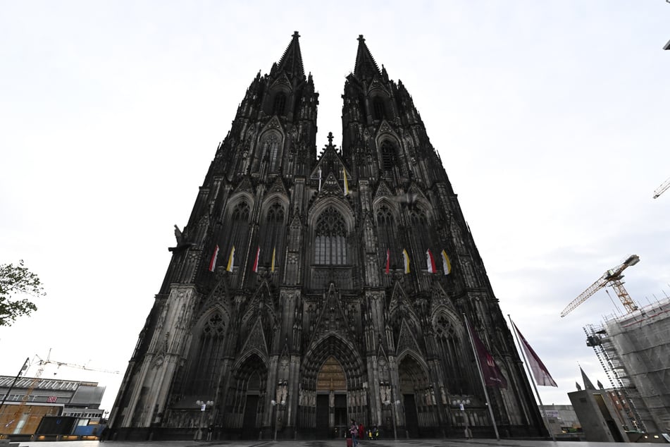 Vor dem Kölner Dom könnte schon in einigen Jahren die olympische Flamme brennen. (Archivfoto)