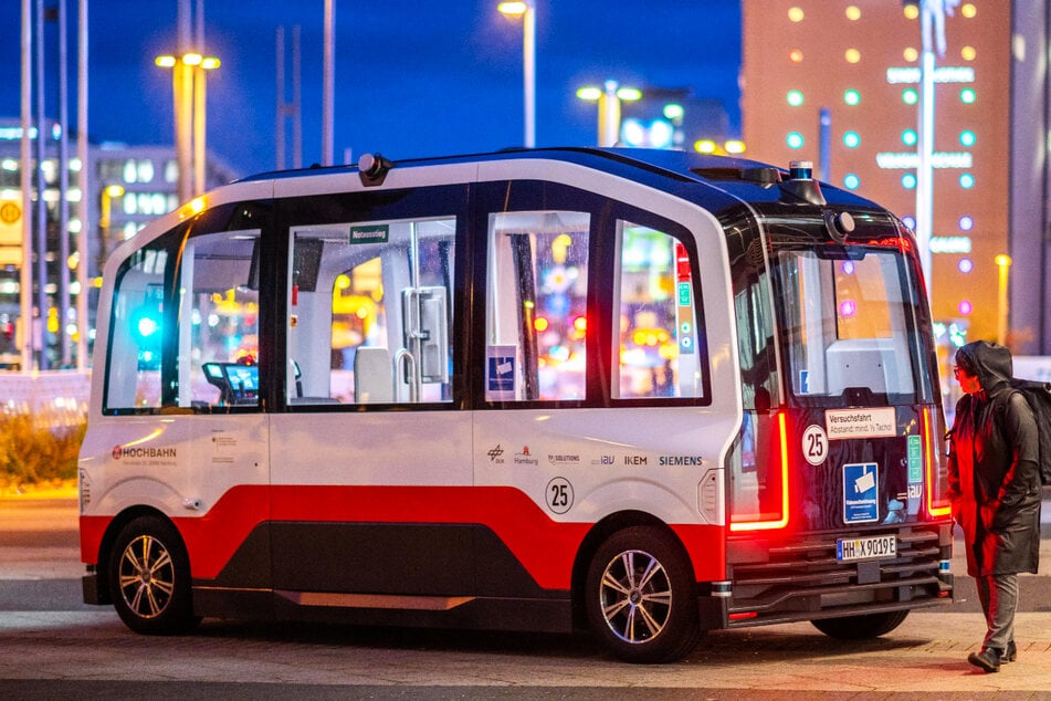 Der Shuttle-Bus HEAT von IAV wurde dieses Jahr als Prototyp in Hamburg eingesetzt. Er kann acht Personen aufnehmen und bis zu 25 km/h fahren.
