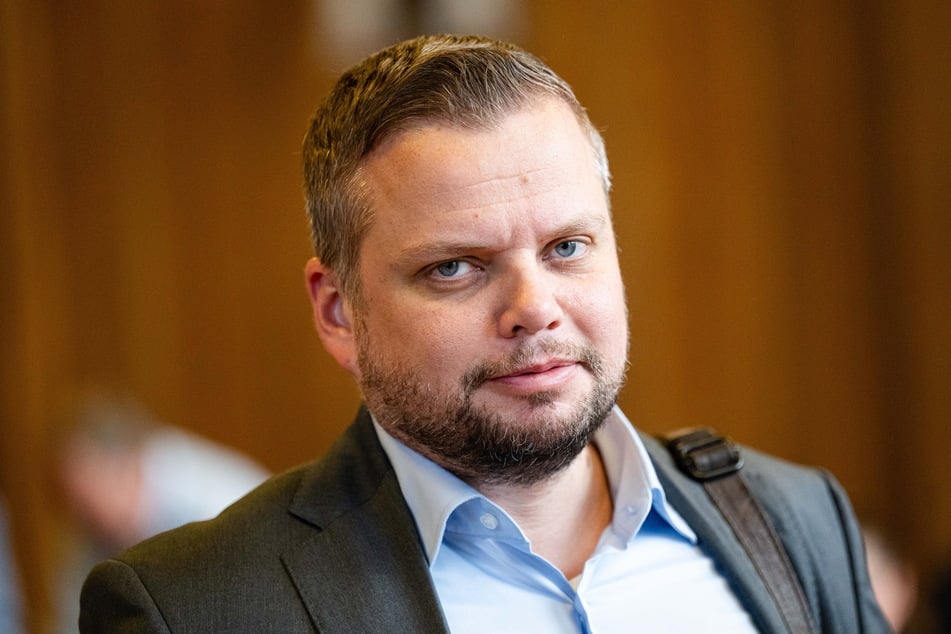 Michael Specht (39, CDU) fordert das Rathaus zur Nachbesserung bei den Wohnmobil-Stellplätzen in Chemnitz auf.