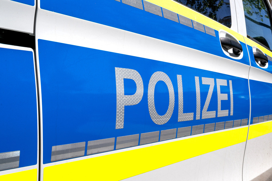 Die Polizei ermittelt nun gegen einen der beiden Citroën-Fahrer wegen fahrlässiger Körperverletzung. (Symbolbild)