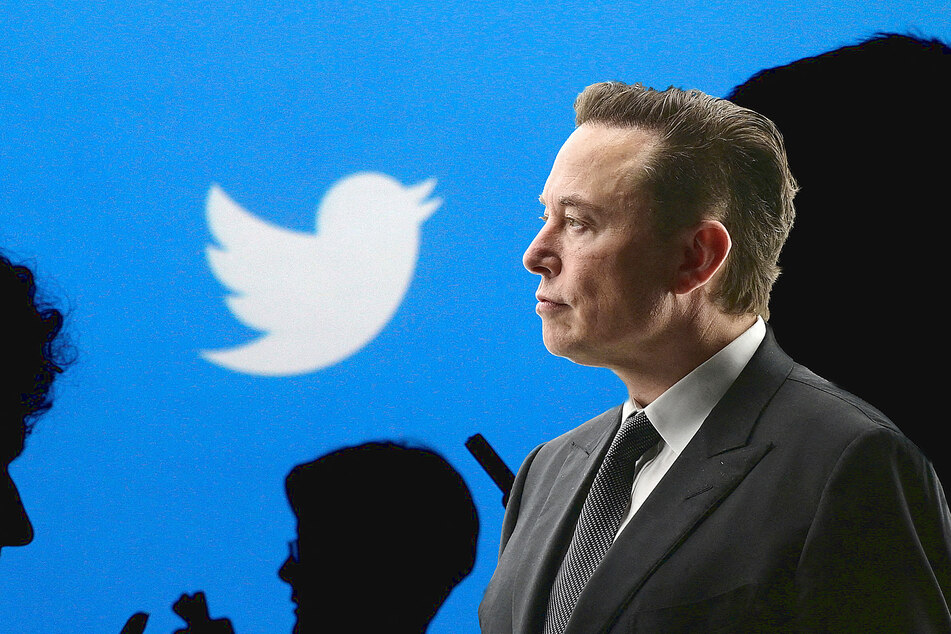 Twitter faces a now-or-never option to get bought out by Elon Musk.