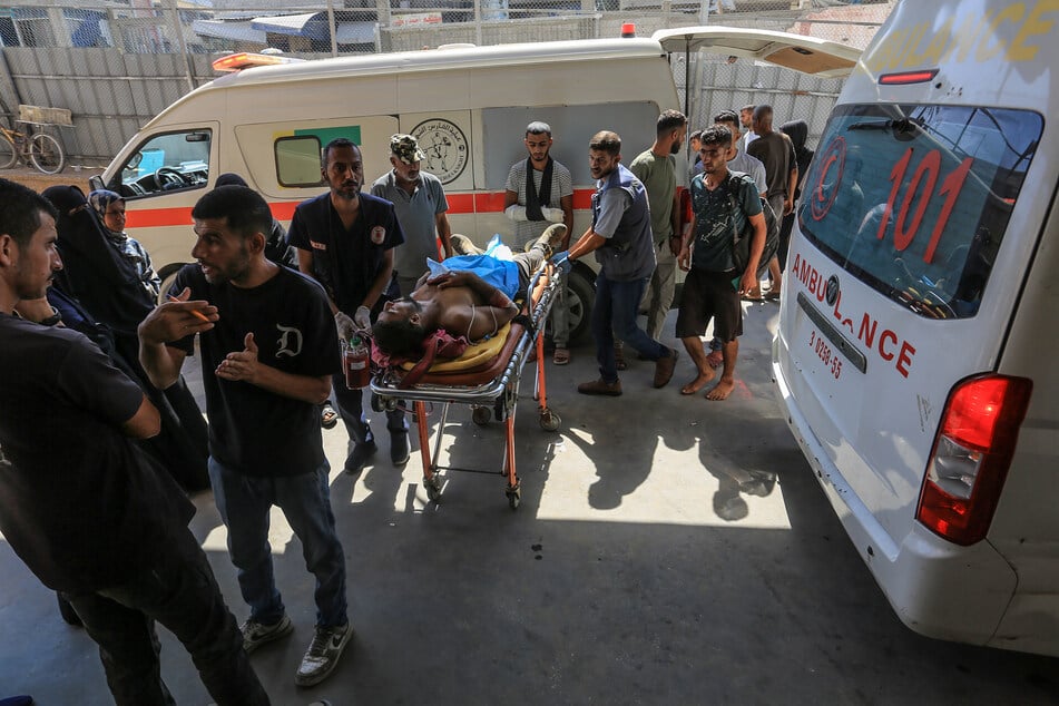 Immer wieder werden im Gaza-Krieg Journalisten getötet. Nun gibt es Berichte über einen besonders schwerwiegenden Vorfall in einem Krankenhaus im Süden des Gazastreifens. (Archivbild)