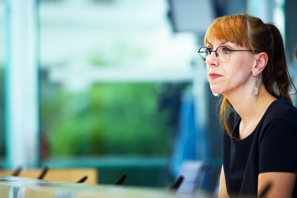Justizministerin Katja Meier (41, Grüne) ließ viele Zellen leer stehen, um schnell reagieren zu können.