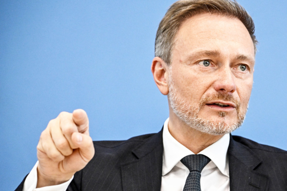 Finanzminister Christian Lindner (44, FDP) will den Etat um rund zehn Prozent kürzen.