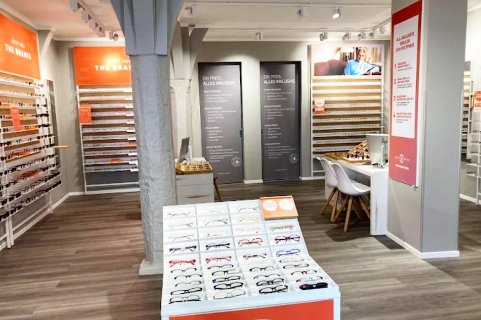 Jetzt bei eyes + more in Tübingen die neue Brille inklusive Gläsern für nur 89 Euro sichern.