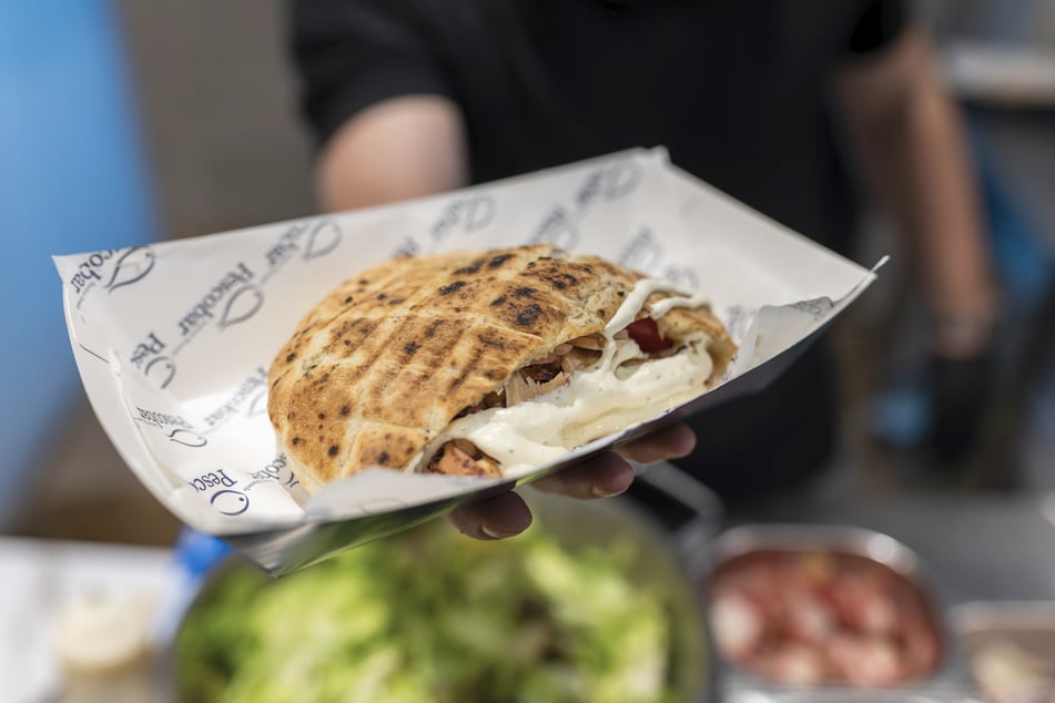 So sieht er aus, der neumodische Döner mit Tentakeln statt Fleisch im Fladenbrot.