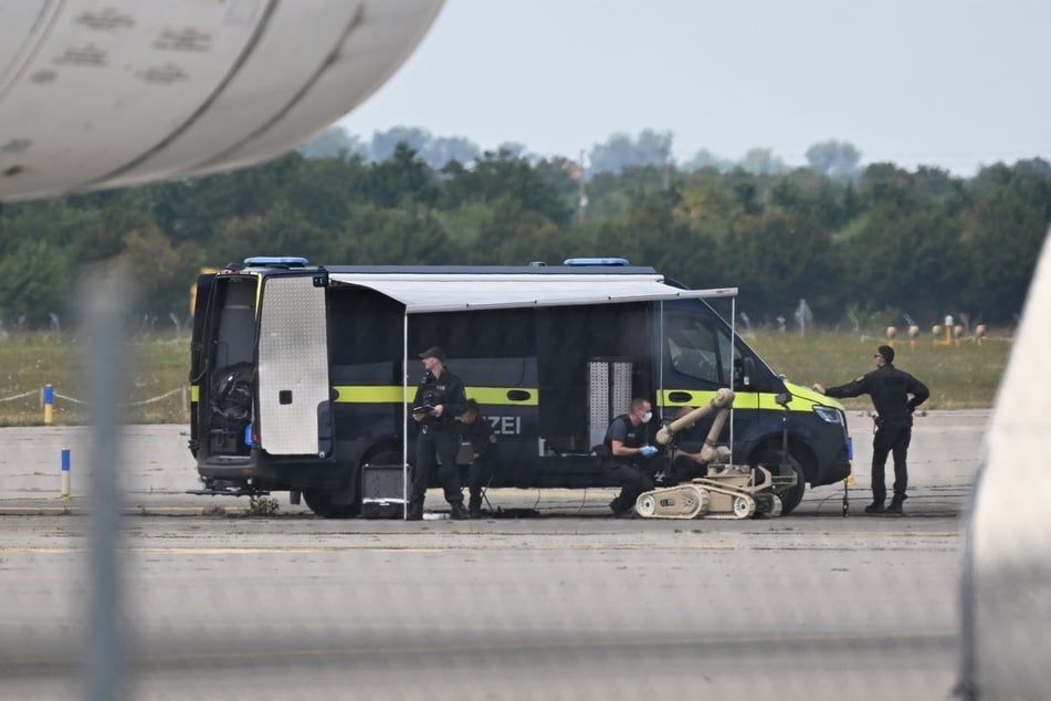 Sprengstoff-Drohne am Leipziger Flughafen gestoppt! Sitzung des Nationalen Sicherheitsrates gefordert