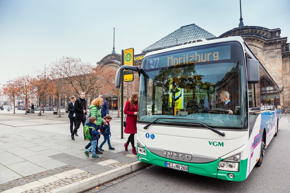 In Sachsen müssen Reisende mit Deutschlandticket ab Januar nicht extra für Busse und Bahnen bezahlen.