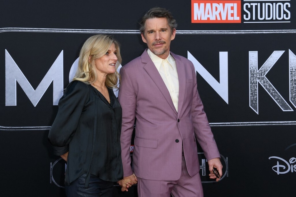 Ethan Hawke (51) und seine Frau Ryan Hawk (39) bei der Premiere der sechsteiligen Marvel-Serie "Moon Knight" im März 2022.