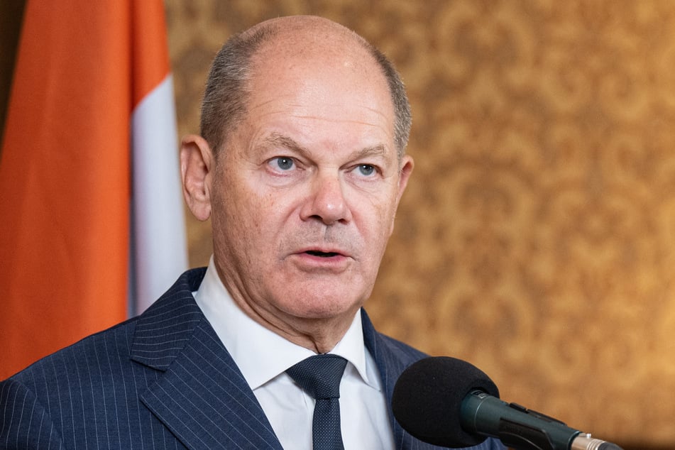 Bundeskanzler Olaf Scholz (66, SPD) ist derzeit in Indien.