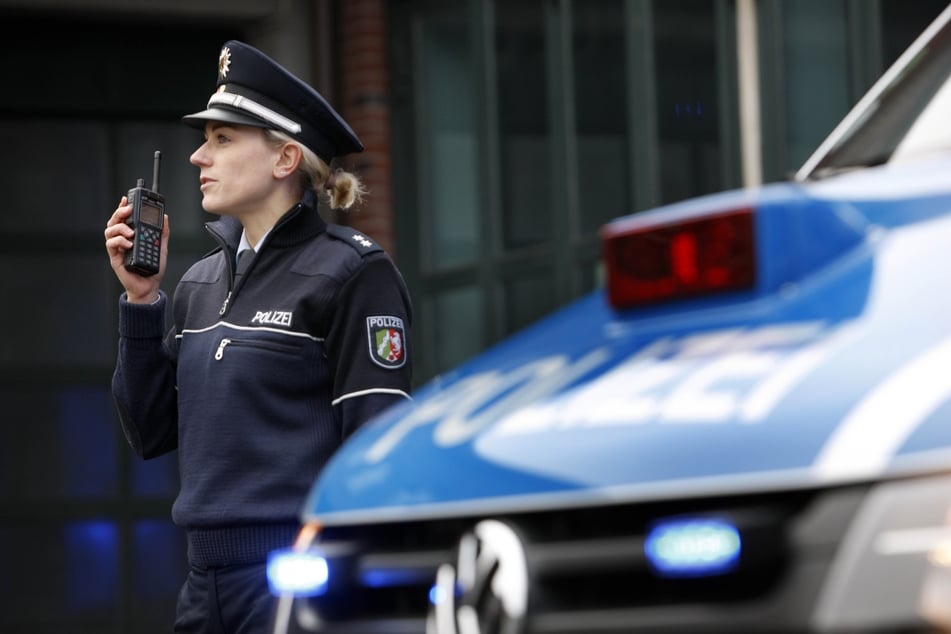 Die Polizei sucht nach Zeugen und Hinweisen. (Symbolbild)