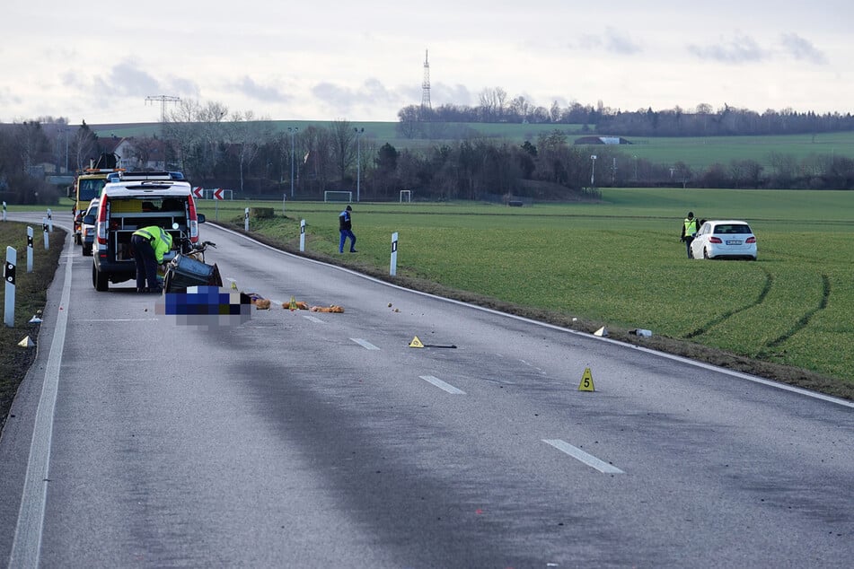 Mopedfahrer wird in Meißen von Auto erfasst, stirbt noch vor Ort