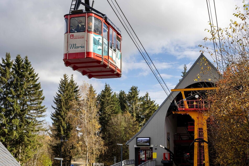 Die Schwebebahn ist ein Wahrzeichen von Oberwiesenthal, das auf Zuschüsse angewiesen ist.