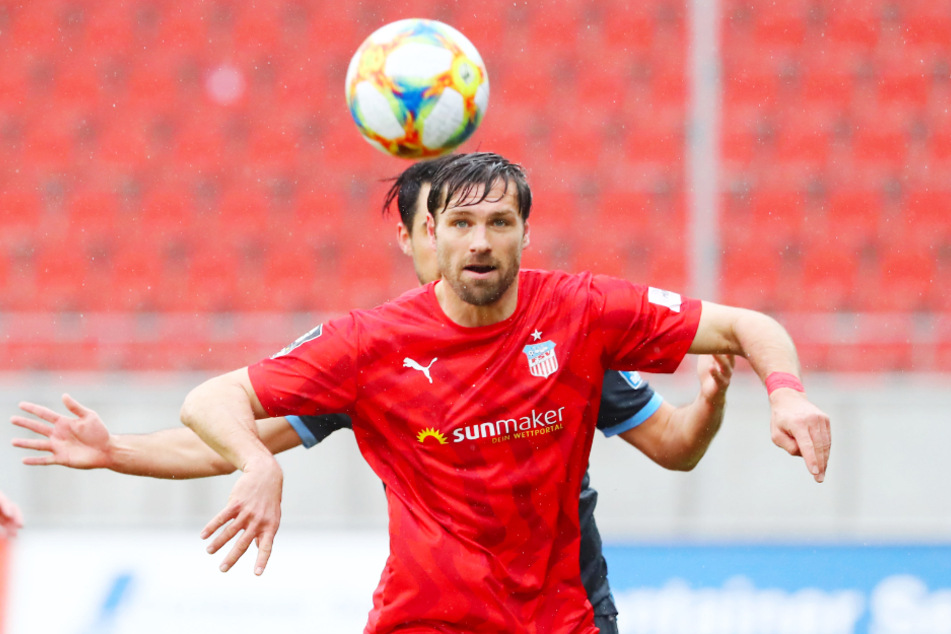 Ronny König bewegt sich trotz Corona-Zwangspause viel, gibt aber zu: "Mir fehlt der Ball."