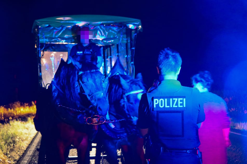 Aufmerksame Zeugen hatten die Polizei wegen der kuriosen Kutscher-Fahrt alarmiert.