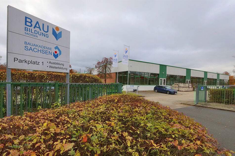 Der Bau Bildung Sachsen e.V. ebnet mit seinen Aufstiegsfortbildungen jungen Fachkräften neue Karrierewege.