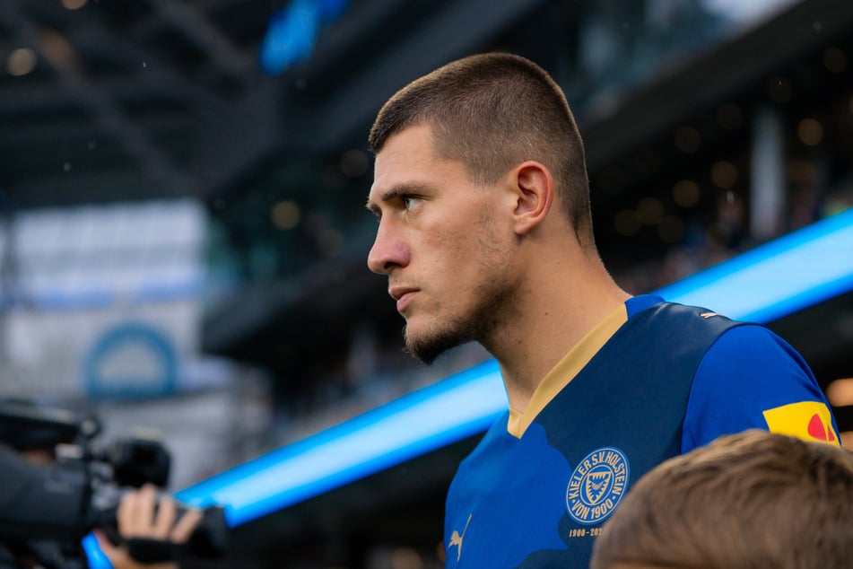 Mladen Cvjetinović (22) verlässt Holstein Kiel erneut auf Leihbasis.