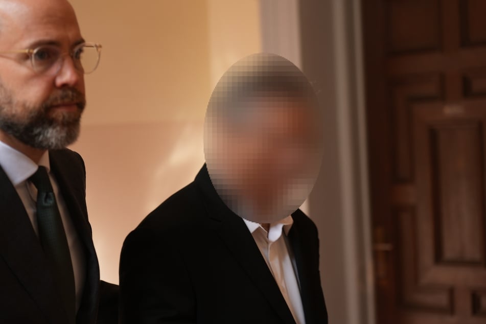 David B. mit seinem Zeugenbeistand Dr. Kruse.