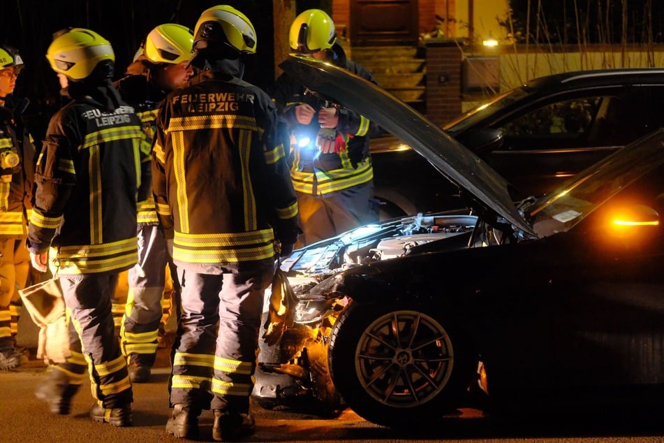 Die Feuerwehr rückte für die Bergungsarbeiten an.