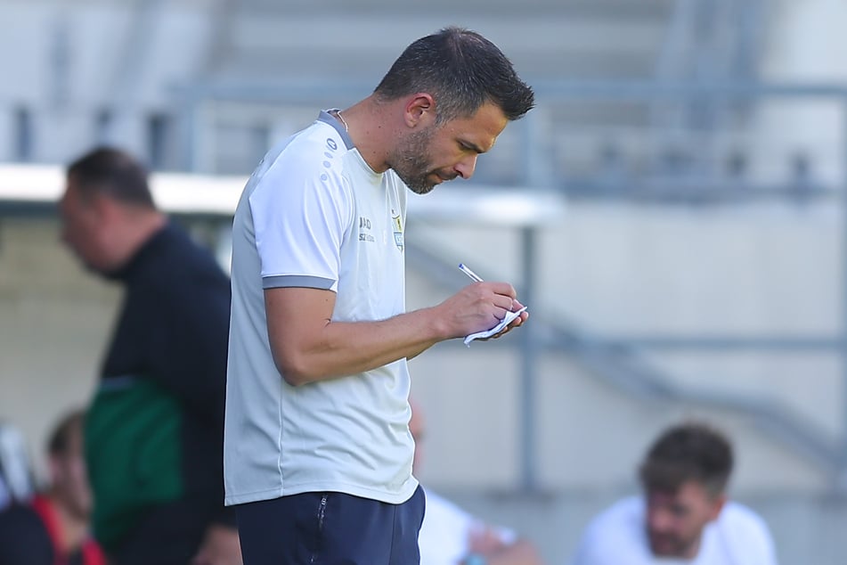 Weiterkommen - das schreibt sich CFC-Trainer Benjamin Duda (37) ganz oben auf die Liste.