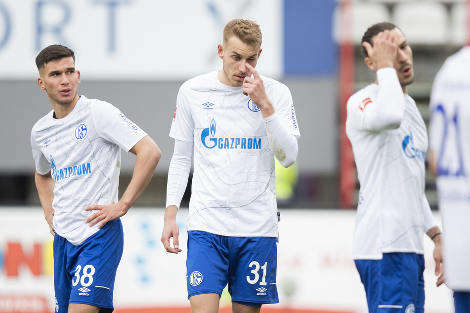Die Bilder gleichen sich. Der FC Schalke 04 steht unmittelbar vor dem Gang in die 2. Bundesliga.