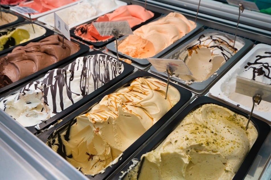 An der kleinen Eistheke vom Sfizio Restaurant Dresden gibt es leckere italienische Eiscreme. (Symbolbild)