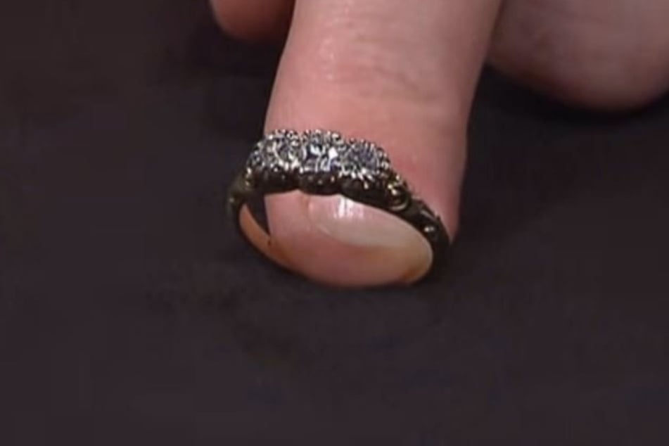 Dieser Ring steht in der ZDF-Show zum Verkauf.