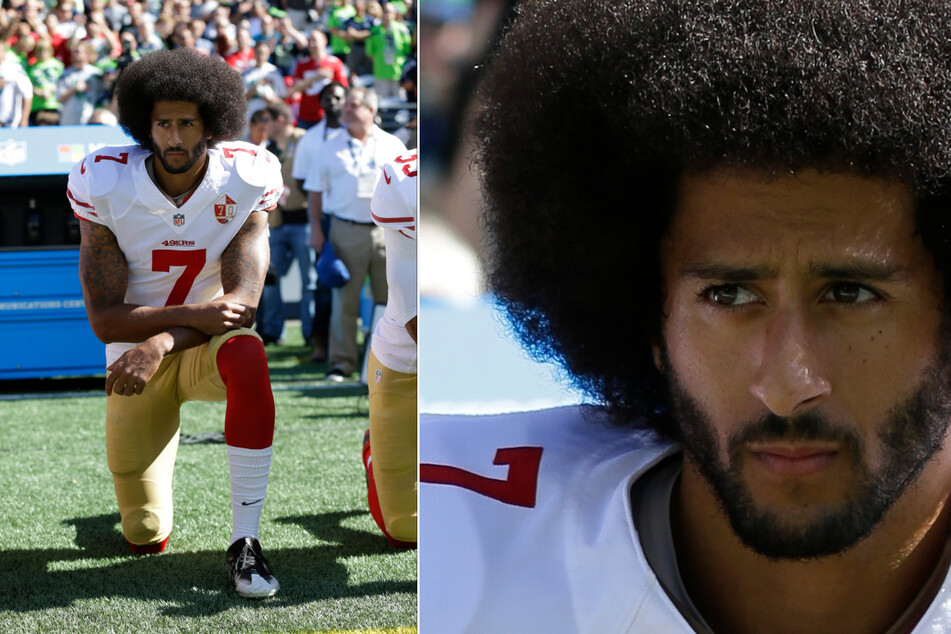 25. September 2016, Seattle: Colin Kaepernick (32), damals Quarterback bei den San Francisco 49ers', kniet während der Nationalhymne vor einem NFL Fußballspiel gegen die Seattle Seahawks.