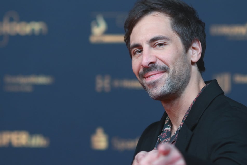 Max Giesinger (37) spricht in der Sendung "DAS! Rote Sofa" über sein Leben als Single. (Archivbild)
