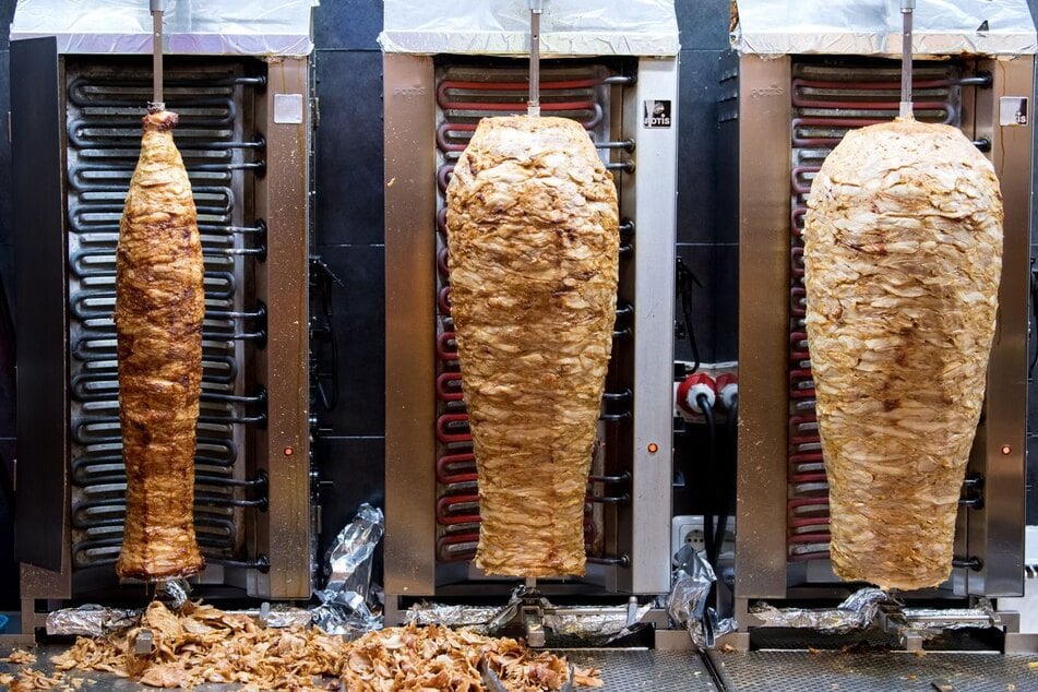 Die Dönerspieße wurden zwischen dem 20. und 27. Juni entsorgt. Ganz so appetitlich sind sie also nicht mehr. (Symbolbild)