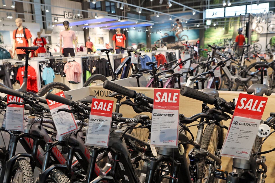 Spart bis zu 3.000 Euro mit den Restposten-Deals bei Fahrrad XXL.