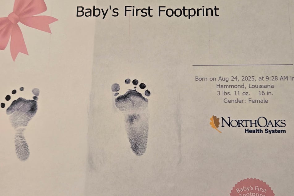 Ihr Baby überlebte die Tragödie und wurde gerettet.