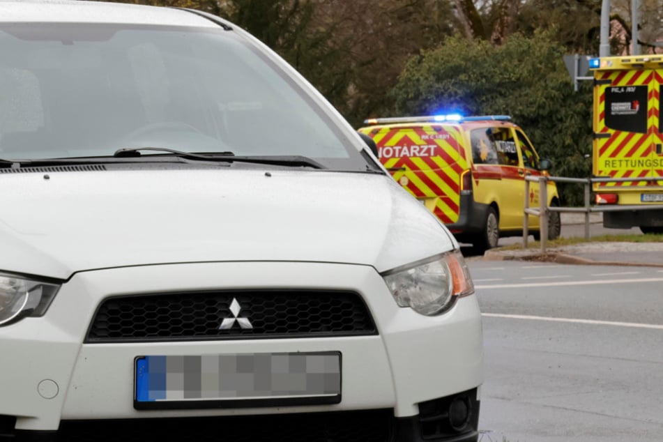 Fußgängerin in Chemnitz von Mitsubishi erfasst und schwer verletzt