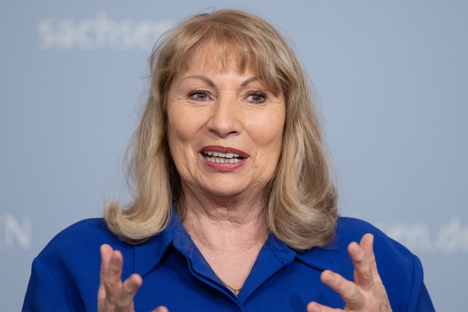 Das stabile Budget für die Ehrenamtsförderung ist für Sachsens Sozialministerin Petra Köpping (67, SPD) eine gute Nachricht.