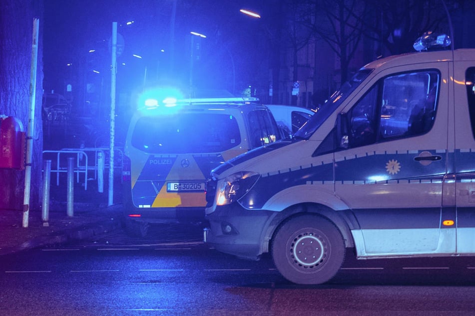 Die Einsatzkräfte sind in der Nacht von einem Zeugen in den Wedding gerufen worden. (Symbolfoto)