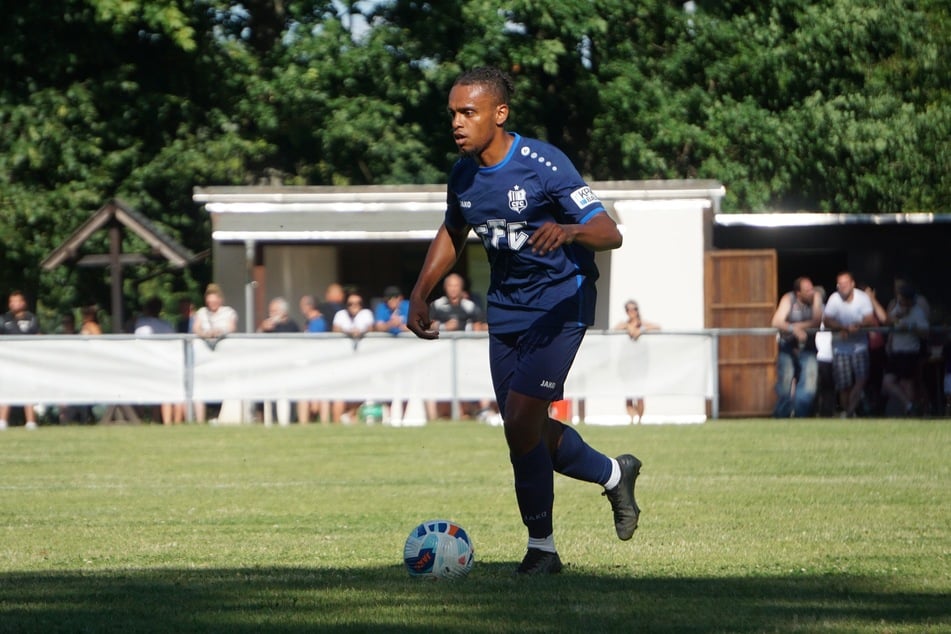 CFC-Neuzugang Martial Ekui (21) schnürte beim 17:0-Sieg in Hartmannsdorf einen Doppelpack.