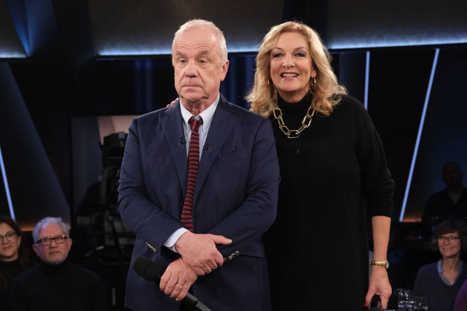 Hubertus Meyer-Burckhardt (68) und Bettina Tietjen (64) empfangen in der "NDR Talk Show" eine illustre Runde an Promis.