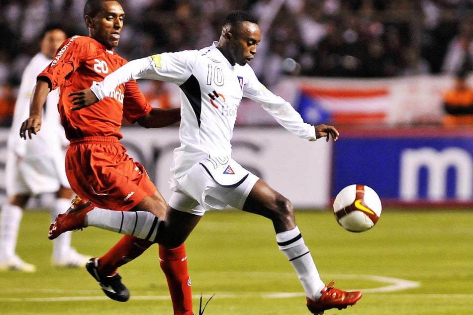 Ex-Fußballprofi Christian Lara (heute 45, r.) war rund 18 Jahre auf höchster Ebene aktiv. (Archivfoto)