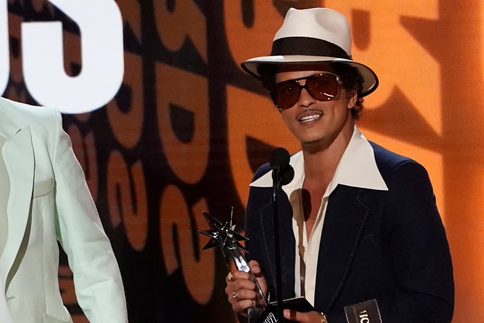 US-Superstar Bruno Mars (40) wird trotz der Hitze auftreten.