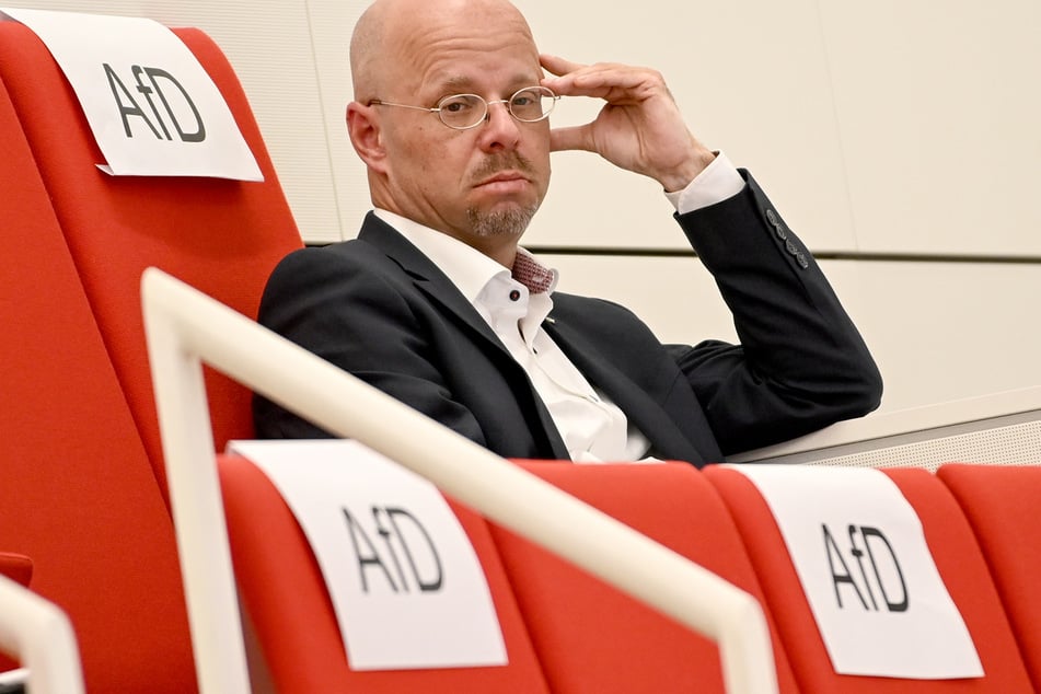 Andreas Kalbitz (50) blieb nach der Annullierung seiner Parteimitgliedschaft durch das AfD-Bundesschiedsgericht im Sommer 2020 Mitglied der AfD-Landtagsfraktion.