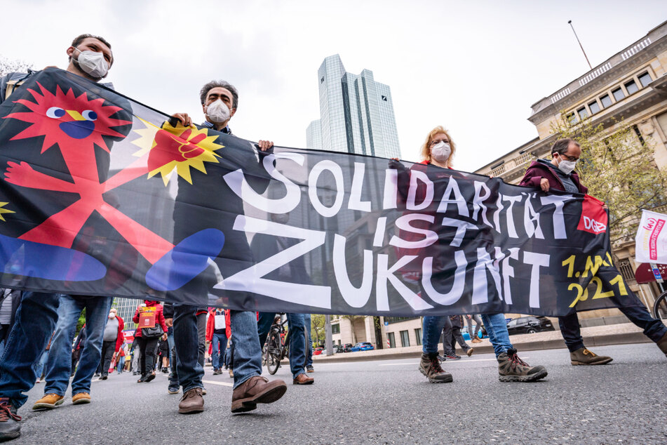Die Polizei lobte die Einhaltung der Corona-Regeln durch die Demonstrierenden.