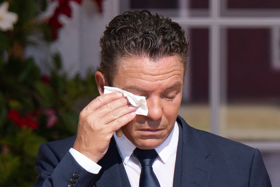 Tränen zum Abschied: Das TV-Aus von "Immer wieder sonntags" traf Moderator Stefan Mross (50) schwer.
