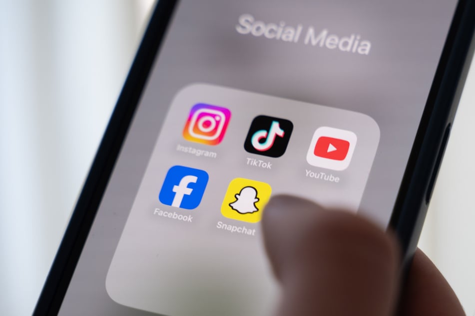 Fake-Accounts gegen Extremisten: AfD kritisiert Brandenburgs Verfassungsschutz