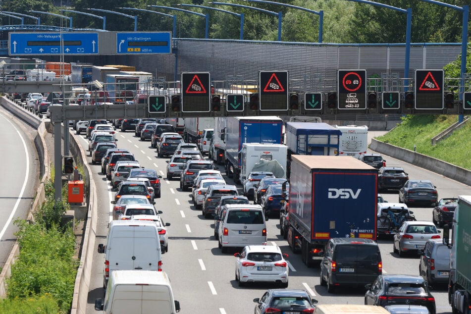 Am Wochenende rollt der Reiseverkehr nur schleppend.