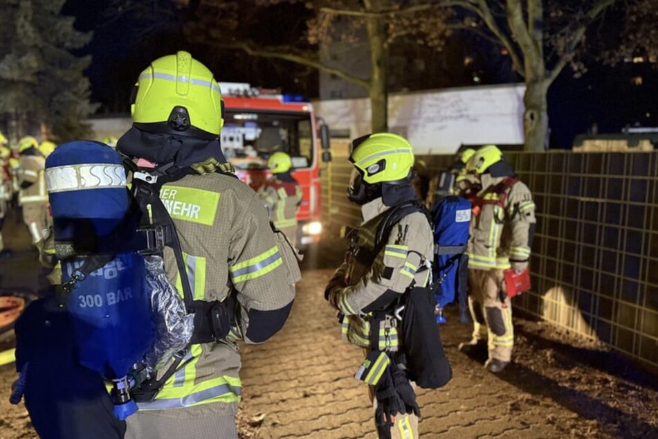 Vor Ort waren 87 Feuerwehrkräfte im Einsatz.